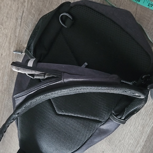 Pre-own Multi-use backpack. - Picture 7 of 9